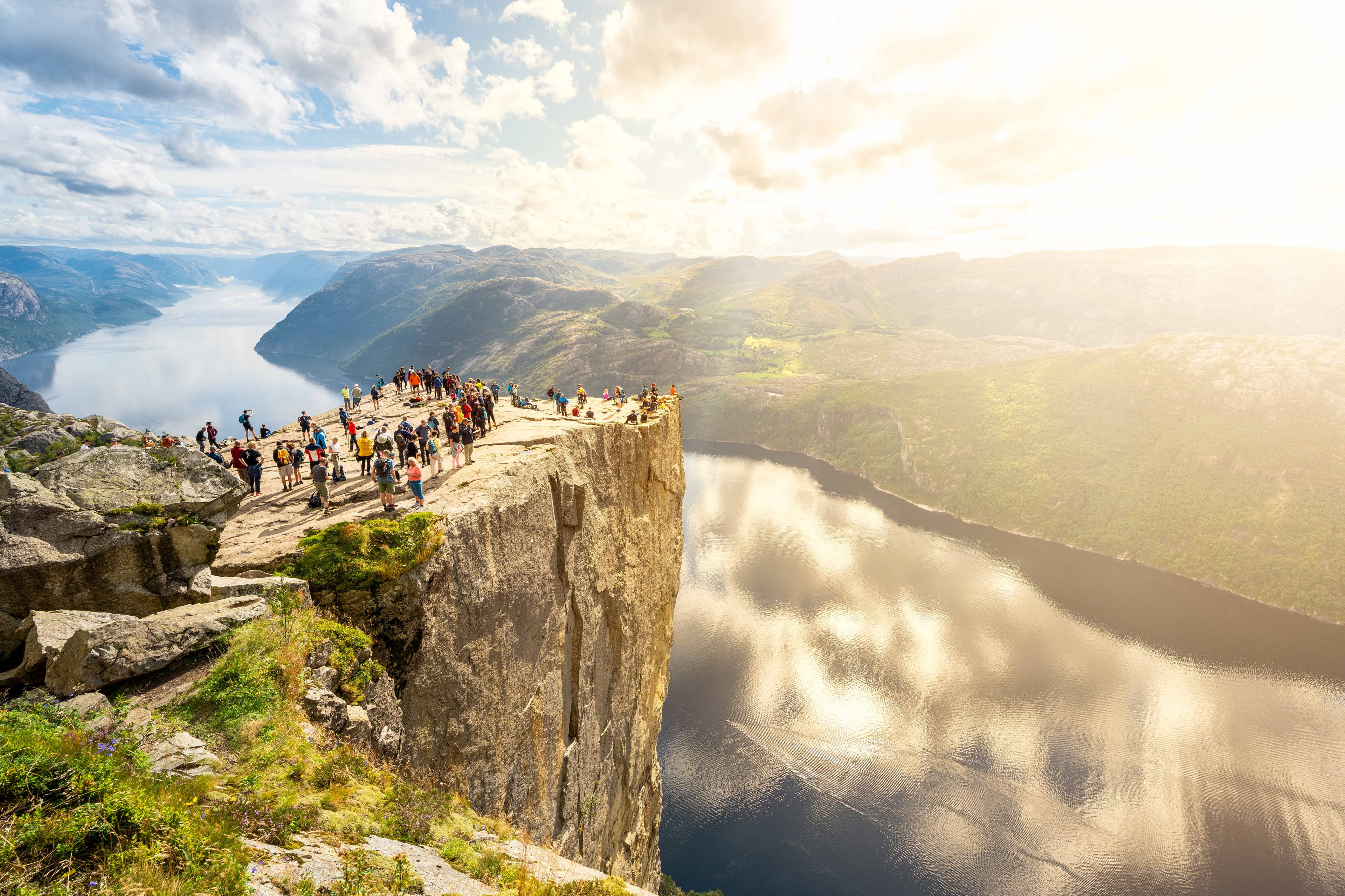 Preikestolen Tour